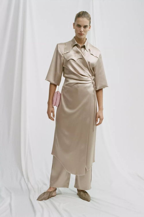 pre fall 2019 nanushka